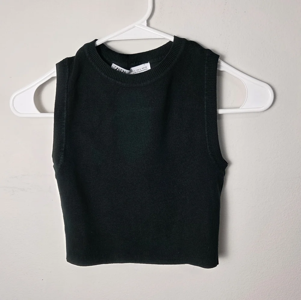 Zara Green Knit Sleeveless Crop Top - Picture 2 of 3